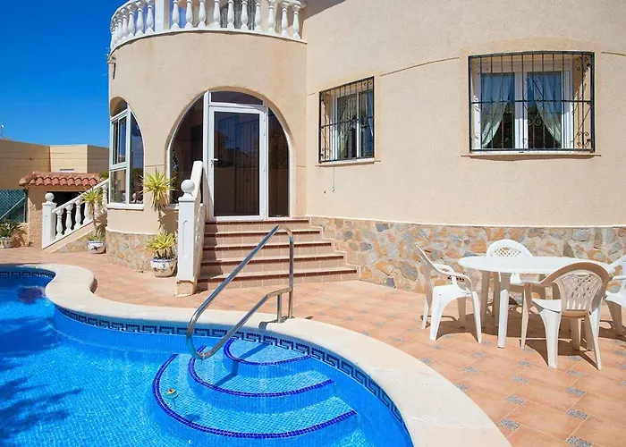 ヴィラ Ch Leonor *